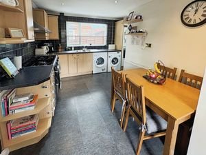 Photo 13- click for photo gallery